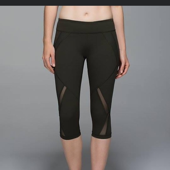 Lululemon Cool To Street Crop mesh gator green size 4 leggings capri crops - Picture 1 of 16